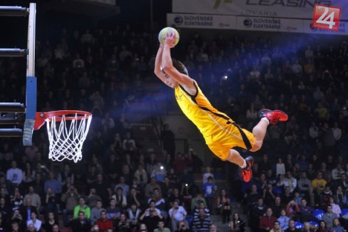 Ilustračný obrázok k článku FOTO: Basketbalové hviezdy predviedli v Bratislave fascinujúcu šou