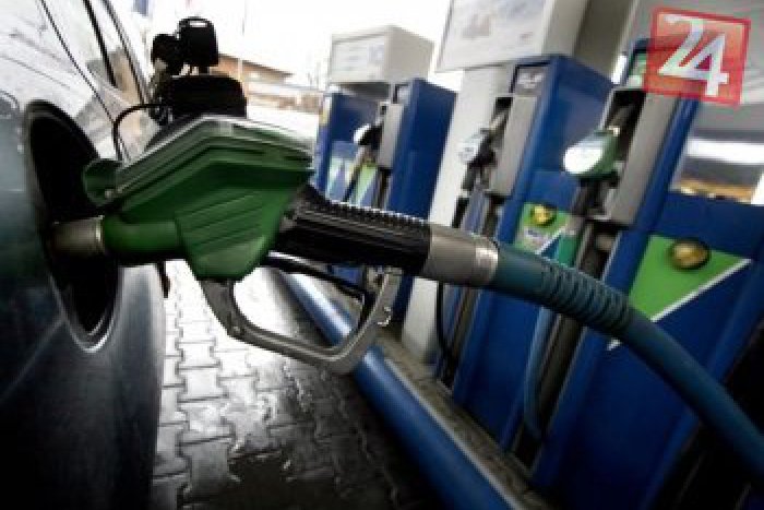 Ilustračný obrázok k článku PREHĽAD CIEN: Za koľko natankujete benzín a naftu v Nových Zámkoch