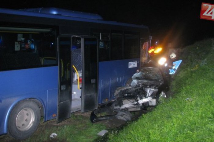 Ilustračný obrázok k článku Pri dopravnej nehode zahynula vodička († 44) i so psom: Narazila do autobusu s breznianskym vodičom (42)