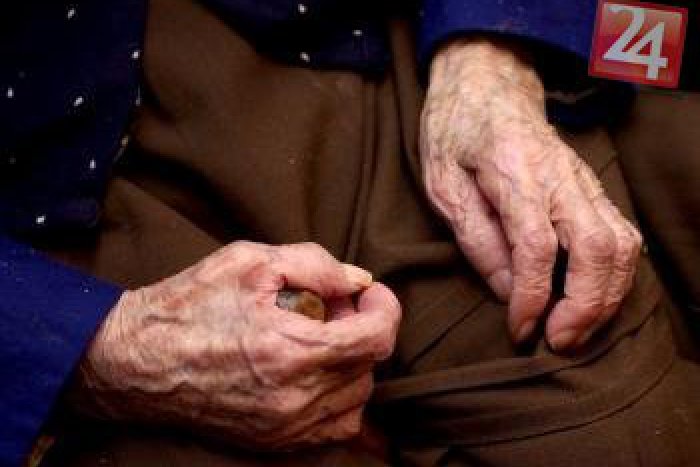 Ilustračný obrázok k článku Veľká pomoc pre dôchodcov: Domáce tiesňové volanie môže zachrániť život
