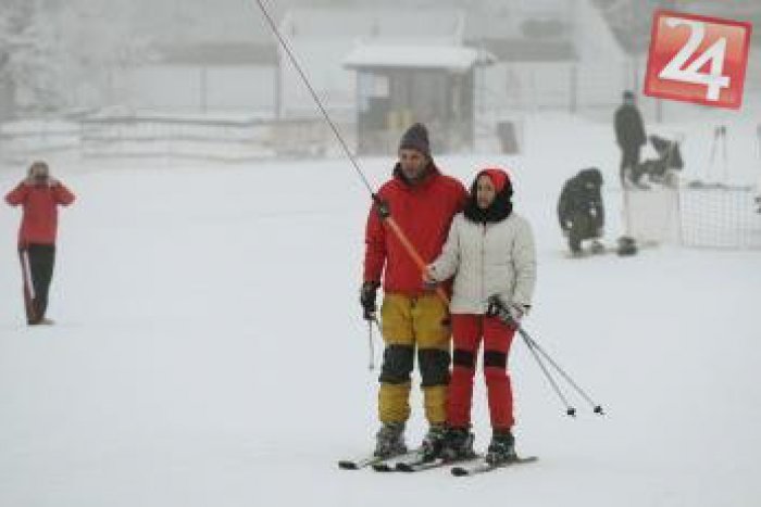 Ilustračný obrázok k článku Vyraziť na lyžovačku sa oplatí: Strediská pri Košiciach hlásia veľmi dobré podmienky!