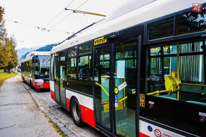 Ilustračný obrázok k článku Bystrica obnovuje autobusové zastávky: KEDY a KDE budú obmedzenia?
