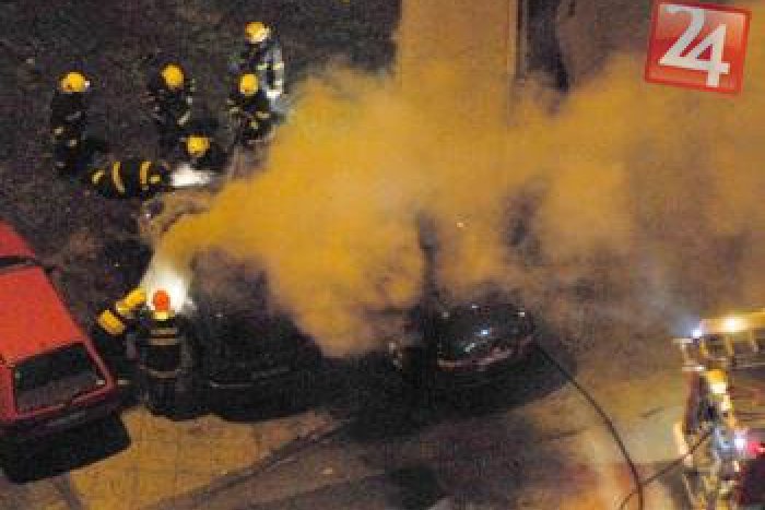 Ilustračný obrázok k článku Rušné chvíle našich hasičov: Za jediný deň v meste a okolí horeli až tri autá!