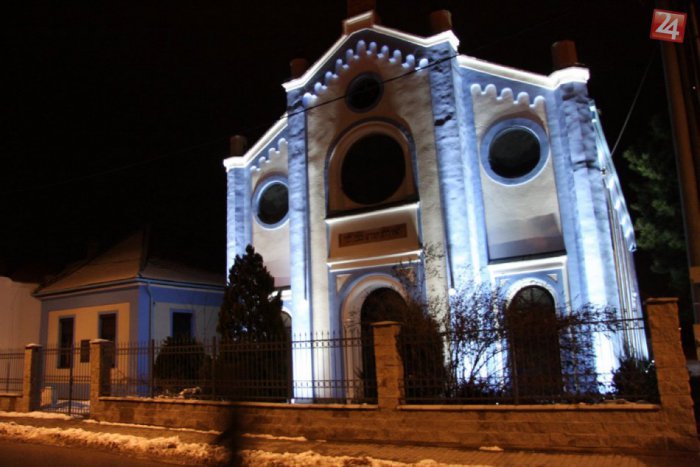 Ilustračný obrázok k článku V Nových Zámkoch vystupoval Pressburger Klezmer Band: Koncert má pomôcť synagóge