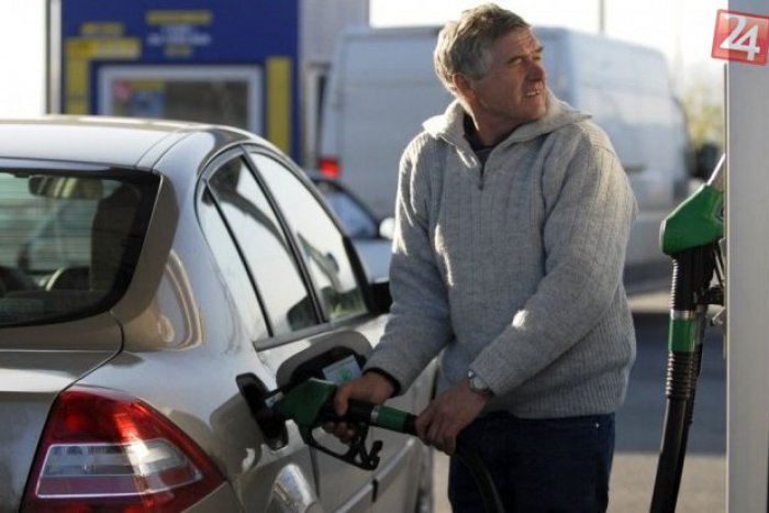 Ilustračný obrázok k článku Ceny benzínu a nafty na jednotlivých čerpačkách v meste: Za koľko tankujeme v Spišskej?