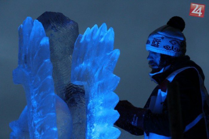 Ilustračný obrázok k článku OBRAZOM: Pozrite si, akú nádheru z ľadu vytvorili umelci z celého sveta v Tatrách