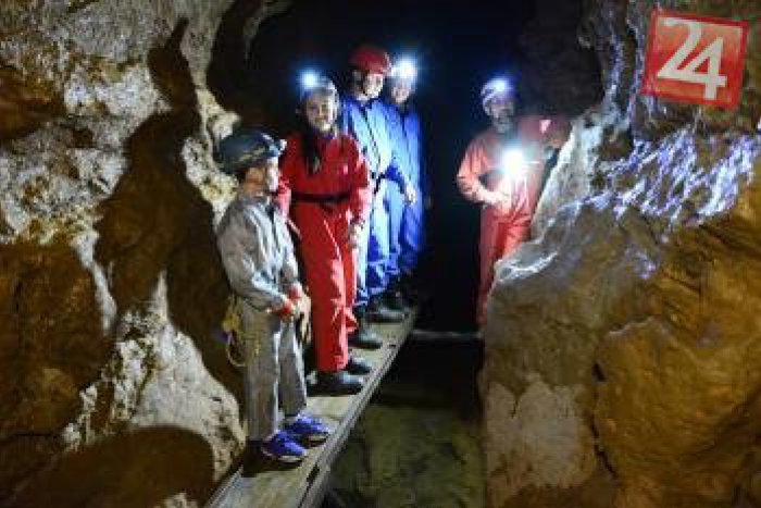 Ilustračný obrázok k článku Nepríjemné prekvapenie pre turistov v Domici: Podzemná riečka v jaskyni vyschla!
