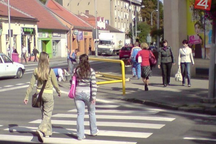 Ilustračný obrázok k článku Výtržnosti a alkohol v centre mesta: Najviac problémová je stále Mostná ulica!