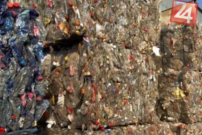 Ilustračný obrázok k článku Efektívna výroba tepla aj elektriny: V Zemnom plánujú závod na energetické zhodnocovanie plastov