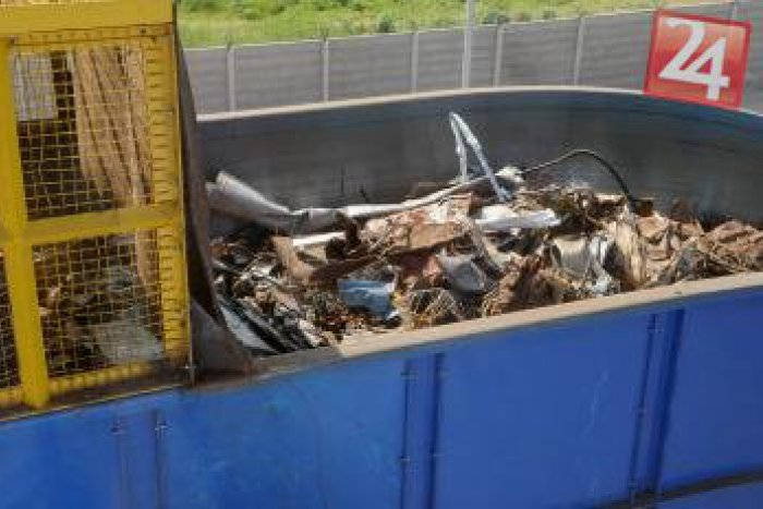 Ilustračný obrázok k článku Krádež, ktorá sa len tak nevidí: Majiteľke domu zmizla bránička aj s plotovými stĺpikmi