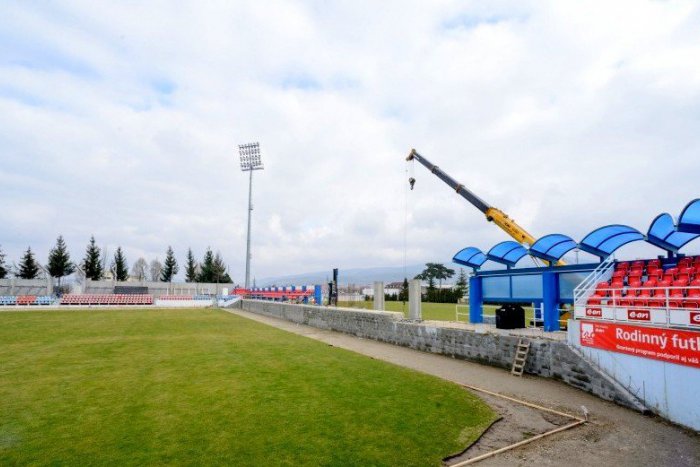 Ilustračný obrázok k článku Fanúšikovia sa môžu tešiť na vynovený štadión: Kvôli rekonštrukcii došlo k výmene zápasov