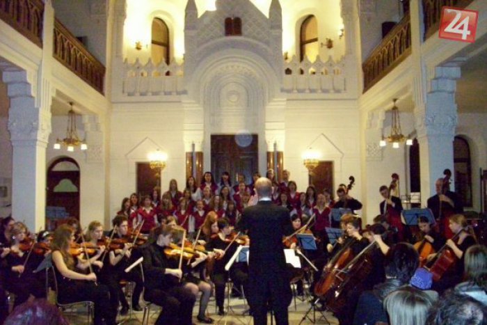 Ilustračný obrázok k článku Spoločenský dom privíta klasiku: Vivaldi a Mozart v podaní orchestra zo Žiliny!