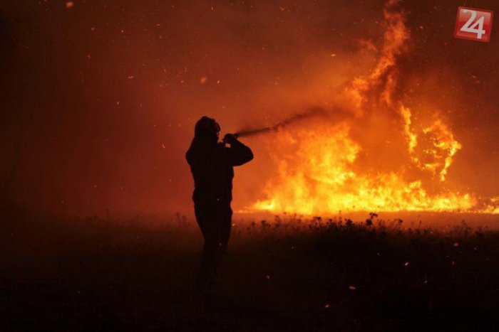 Ilustračný obrázok k článku Dráma počas požiaru v Prešove: V bytovke sa zo splodín horenia nadýchali traja ľudia!