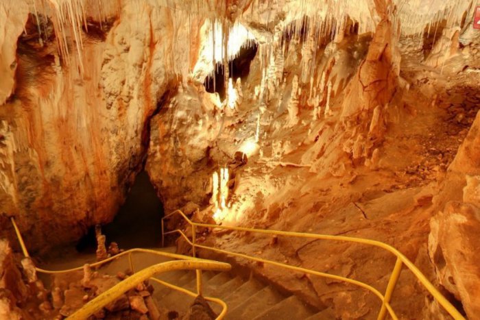 Ilustračný obrázok k článku Rekonštrukcia v náročných podmienkach: Belianska jaskyňa je po niekoľkých desaťročiach zatvorená