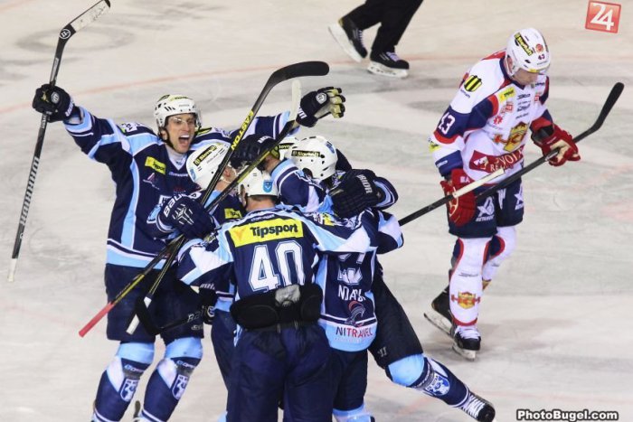 Ilustračný obrázok k článku Hokejová dráma vo Zvolene: Nitra vyhrala a je len krok od postupu