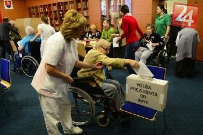 Ilustračný obrázok k článku Voľby v košickom domove dôchodcov nelákajú: Dôvodmi sú nezáujem o dianie aj znechutenie z kampane