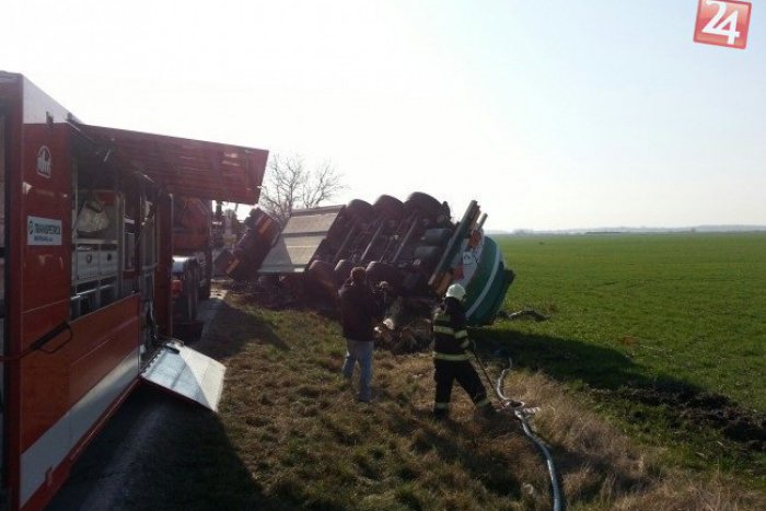 Ilustračný obrázok k článku Na vstupe do Prešova došlo k nehode: Kamión sa zrazil s osobnými autami!