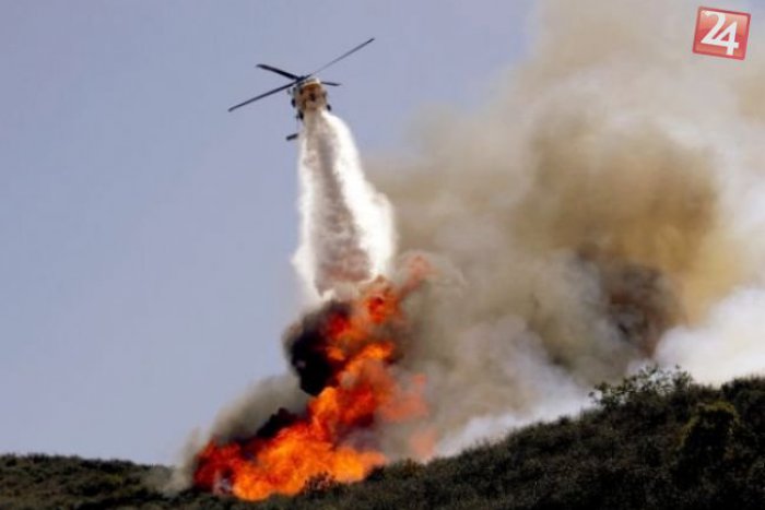 Ilustračný obrázok k článku Požiar lesného porastu v Betliari: Exkluzívne zábery Slavošovských hasičov