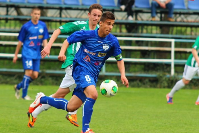 Ilustračný obrázok k článku Futbalový sviatok pod Zoborom: Mladí hráči FC Nitra proti španielskemu majstrovi