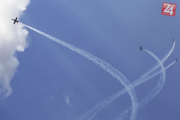 Ilustračný obrázok k článku Stretli sa desiatky nadšencov lietania: Piloti slávnostne otvárali nebo