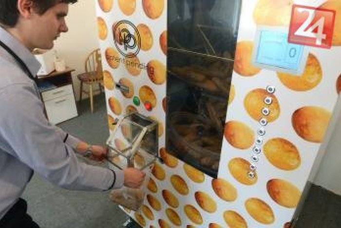 Ilustračný obrázok k článku Vynález, aký nikde inde na svete nenájdete: Partia Košičanov vymyslela automat na pečivo