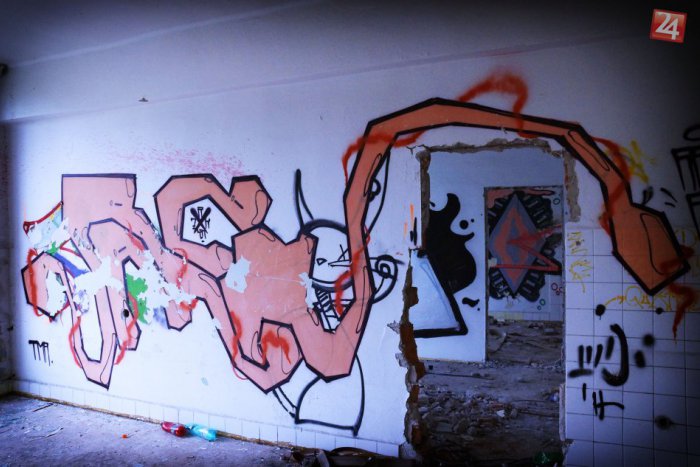 Ilustračný obrázok k článku Z budovy športového gymnázia zostali len ruiny: FOTKY, ktoré nepotrebujú komentár