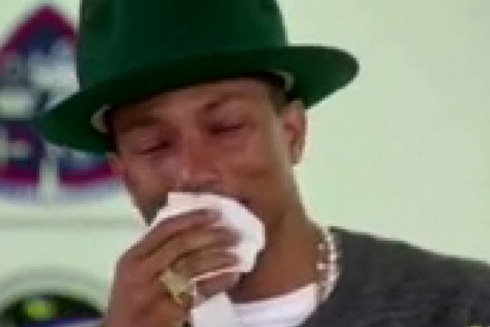 Ilustračný obrázok k článku Hviezda Pharrell Williams v slzách: Po zhliadnutí Happy videa z nášho kraja sa rozplakal