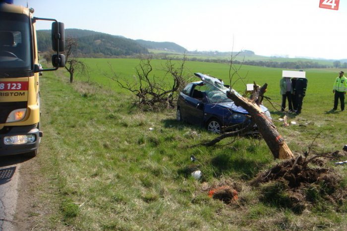 Ilustračný obrázok k článku Polícia informovala o nehode pri Spišskom Štiavniku. Vo vozidle zahynula mladá žena z Batizoviec (†21)