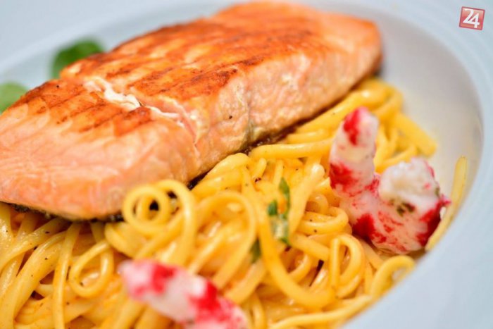 Ilustračný obrázok k článku Reštaurácia LUNA od dnes po novom: Nový jedálny lístok, obedové menu a navyše s rozvozom!