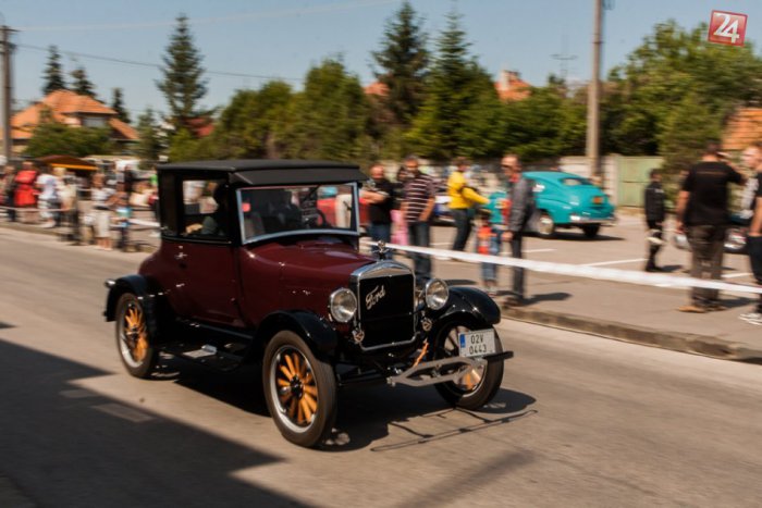 Ilustračný obrázok k článku Opäť sa raz stretnú veteránisti: Uvidíte historické vozidlá, aj ich spanilú jazdu