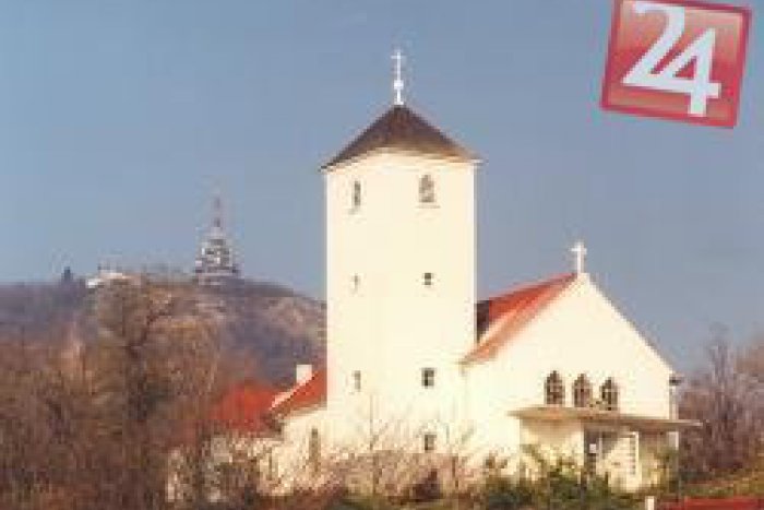 Ilustračný obrázok k článku Rekonštrukcia kostola na Zobore: Odkryli pôvodné maľby na kupole