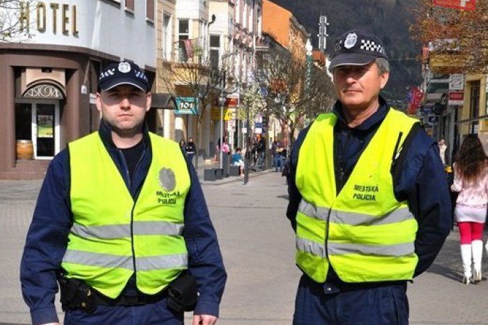 Ilustračný obrázok k článku Nová spolupráca štátnej a mestskej polície v Žiline: Týchto 10 krokov má zvýšiť bezpečnosť v meste