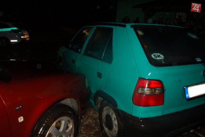 Ilustračný obrázok k článku Parkovisko pri pohostinstve mu bolo priúzke: Odniesla si to zaparkovaná Octavia