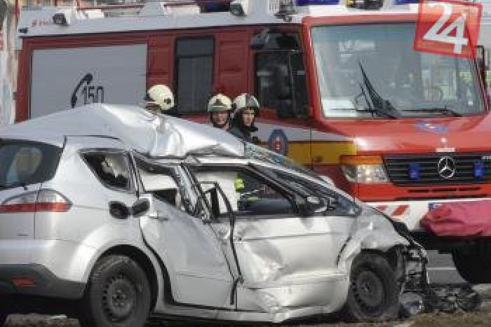 Ilustračný obrázok k článku Nehoda dopadla tragicky: Fiat narazil do zvodidiel a spadol do potoka!
