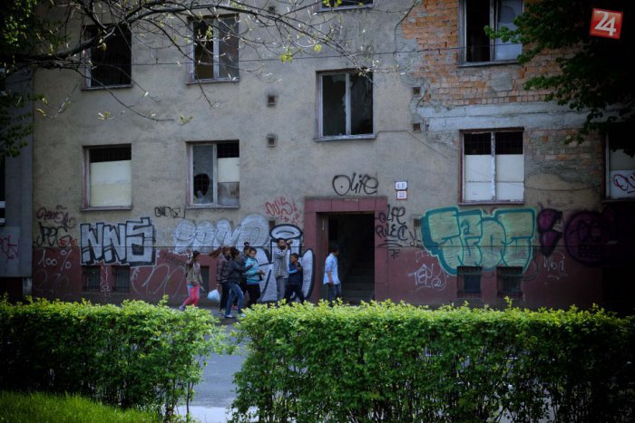 Ilustračný obrázok k článku Susedia budovy na Štúrovej si toho musia vytrpieť až-až: Zápach, požiare aj hlodavce