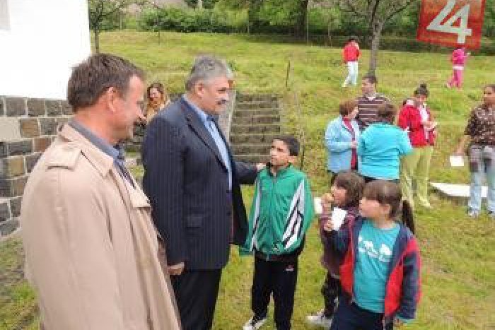 Ilustračný obrázok k článku Minister Richter na výjazde: TOTO sľúbil deťom z kremnického domova