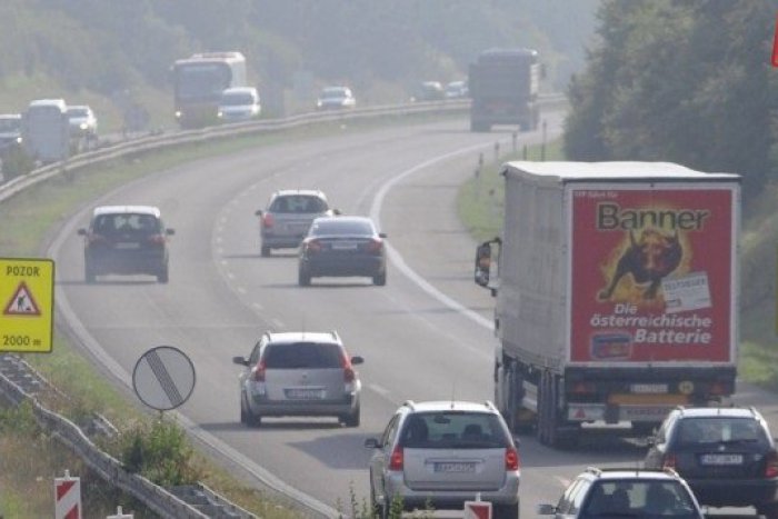 Ilustračný obrázok k článku Na diaľnici v okolí Považskej si treba dať pozor: Vieme presné miesto