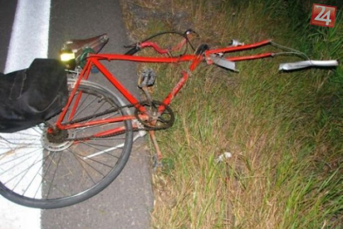 Ilustračný obrázok k článku Tragédia na ceste: Mladý cyklista (†23) narazil do auta, po prevoze do nemocnice zomrel
