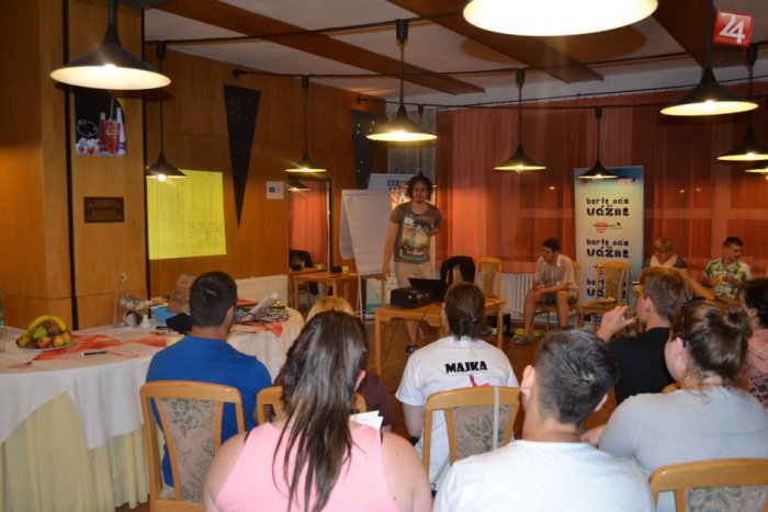 Ilustračný obrázok k článku Problémy kraja trápia aj mladých: Ich riešenia chcú hľadať spoločnými silami