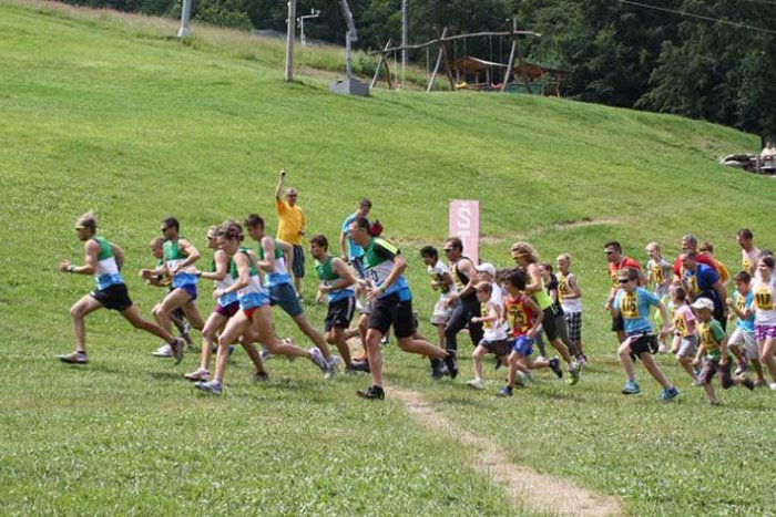 Ilustračný obrázok k článku Bystrickí hokejisti v netradičnej úlohe: Sily si zmerajú s bežcami na preteku v prírode