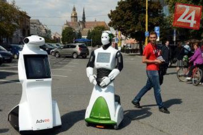 Ilustračný obrázok k článku Svetový unikát v Košiciach: Roboty sa budú šplhať na komín vysoký ako 16-poschodová budova!