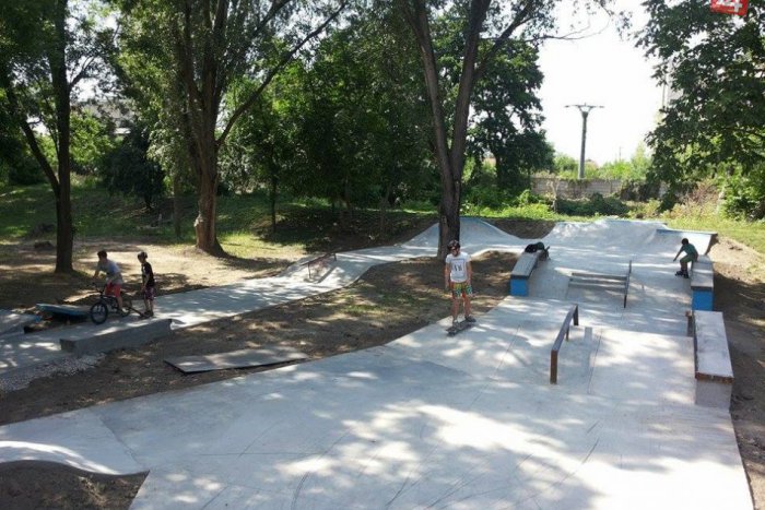 Ilustračný obrázok k článku Novozámockí skateboardisti sa dočkali: Budú mať svoj skatepark