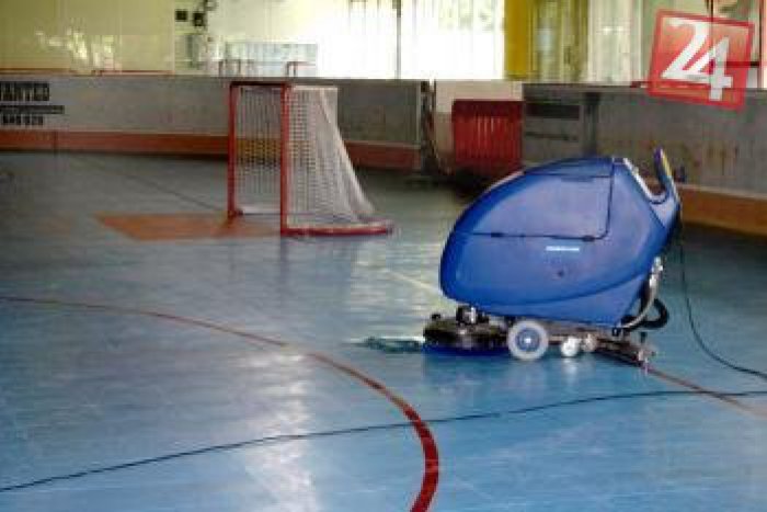 Ilustračný obrázok k článku Novinka, ktorú ocenia najmä milovníci kolieskových korčúľ: Na Zimáku pribudla in-line plocha!