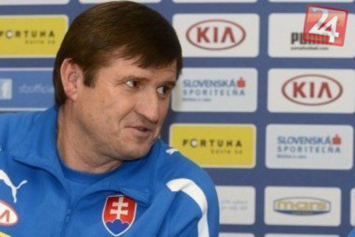 Ilustračný obrázok k článku Zmena pri kormidle FC Nitra: Michal Hipp bol odvolaný, už nie je trénerom!