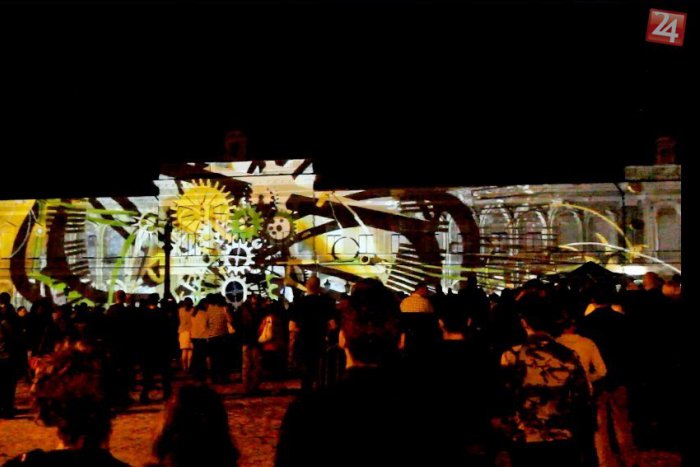 Ilustračný obrázok k článku Nitru čaká veľkolepá audiovizuálna šou: Na námestí ožije Veľkomoravský orloj