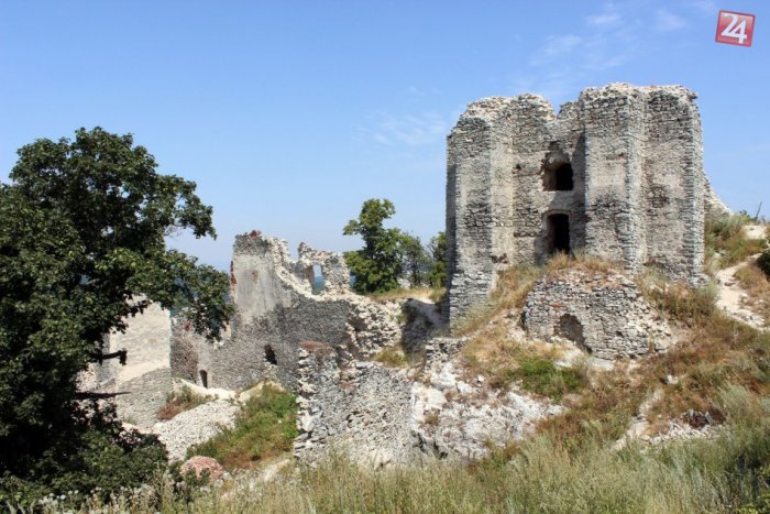 Ilustračný obrázok k článku Na hrade Gýmeš bude rušno: Zrúcaninu čaká archeologický výskum