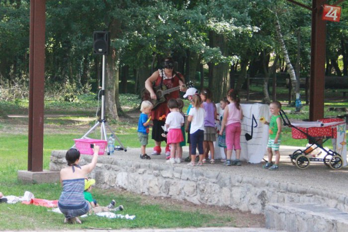 Ilustračný obrázok k článku Piatky v znamení divadla pre najmenších: Teátro Neline zahrá tri predstavenia