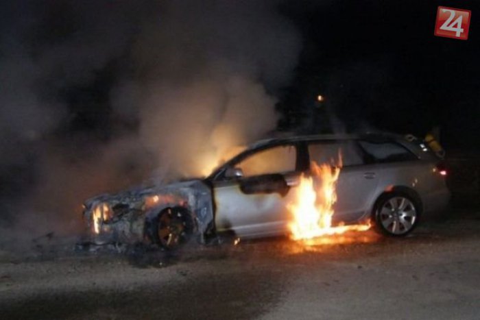 Ilustračný obrázok k článku Požiare áut v košických sídliskách: Medzi zhorenými autami bol aj taxík
