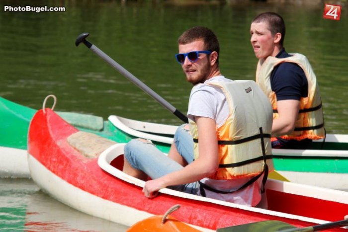 Ilustračný obrázok k článku Poriadna zábava na rieke: Zažite amatérske vodácke preteky