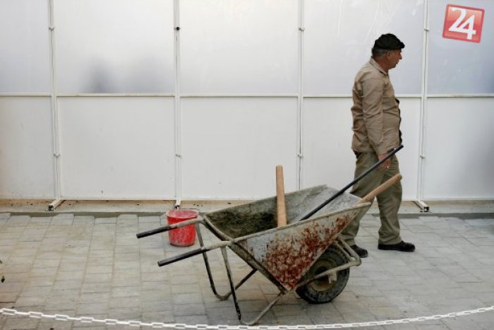 Ilustračný obrázok k článku Dávku si musia po novom odpracovať: Pozrite, kde všade v Žiari sa bude makať!